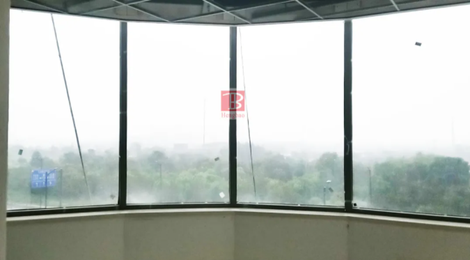 使用隔斷防火玻璃時要注意什么？